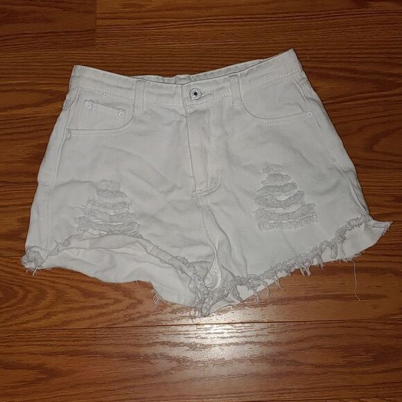 Shein Distressed white  jean shorts Sz M NWOT - Picture 1 of 8
